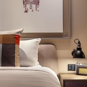 Deluxe King City View Room